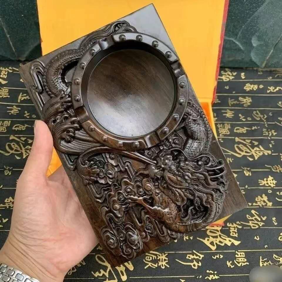 雕龙烟灰缸
