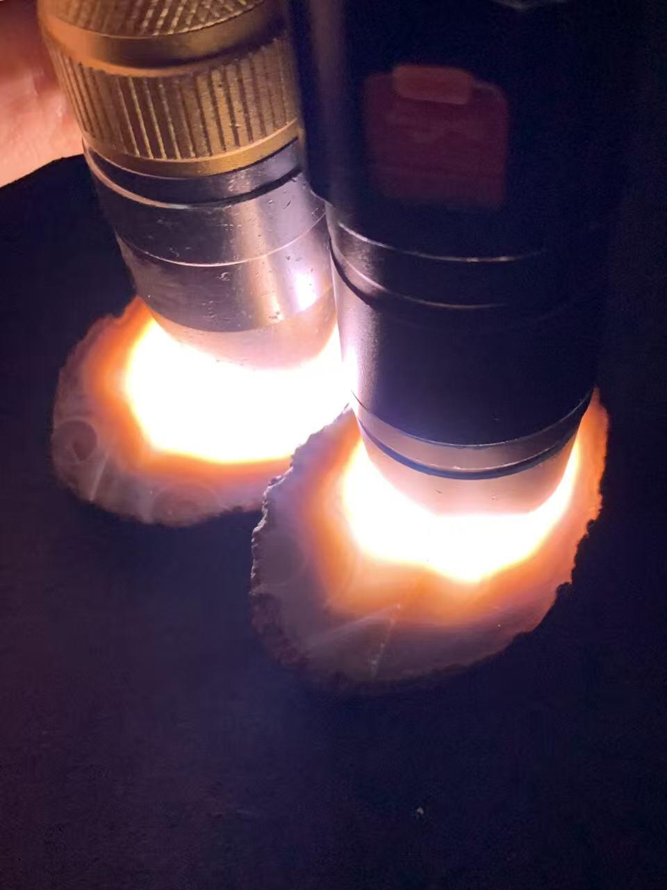 精美亚光原皮冰飘紫罗兰战国红玛瑙对切原石摆件一对，