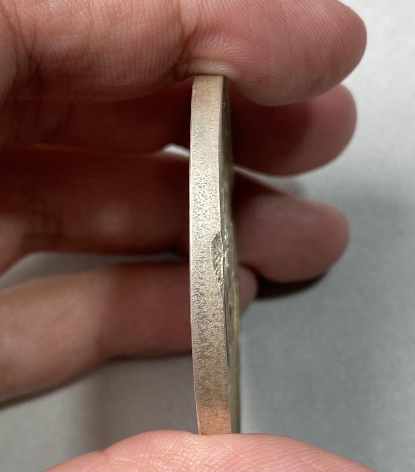 万国钱币拍卖第064期 1848年瑞士联邦成立600周年纪念大银章 瑞士名誉章牌 瑞士女神向“老三家”献上祝福 背面是所有加入联邦的盾徽 厚重大规格精美之至 44.8g 50mm