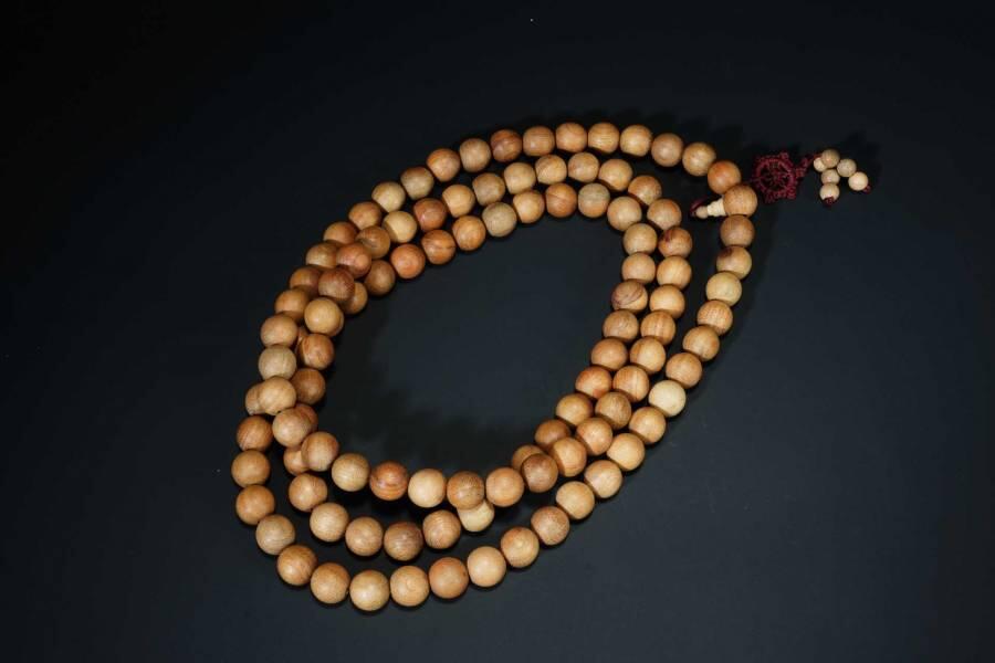 上海都达杂项专场六十六【全场包邮】 香樟木1.5圆珠多圈链子66-317