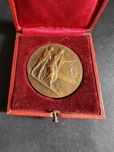 老王徽章第191期 - 法国战争部战争准备大铜章     原盒     直径50mm    重量68g