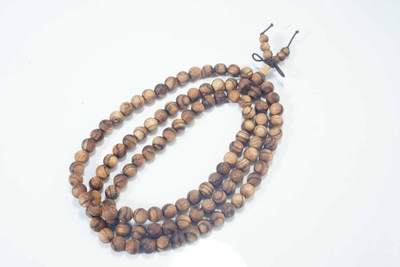 上海都达杂项专场六十六【全场包邮】 - 天然加里曼丹沉香0.8多圈圆珠手串 附鉴定证书62-132