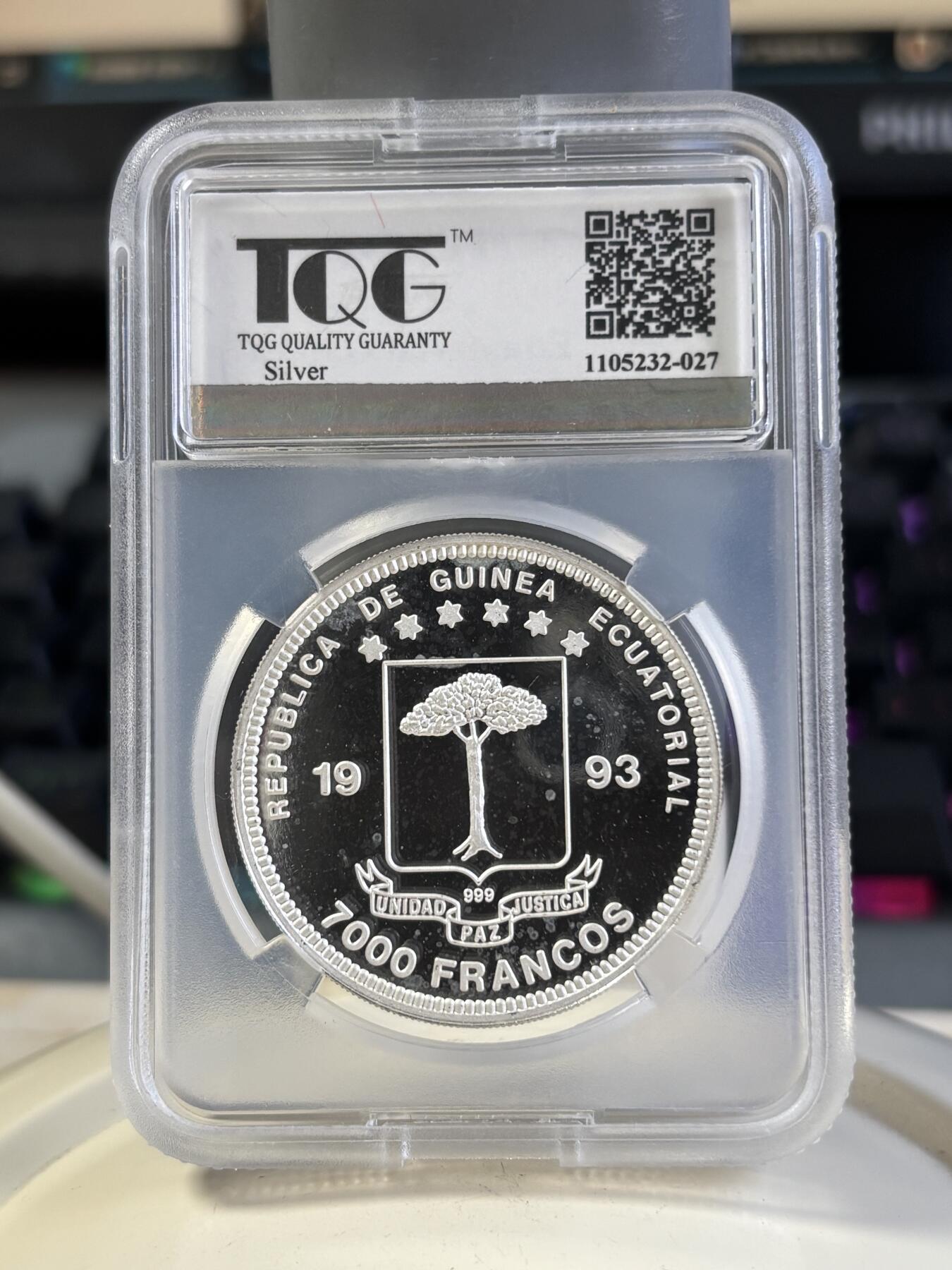 第197期拍卖 赤道几内亚1993年霸王龙彩色纪念银币TQ-PF65,999银，20克