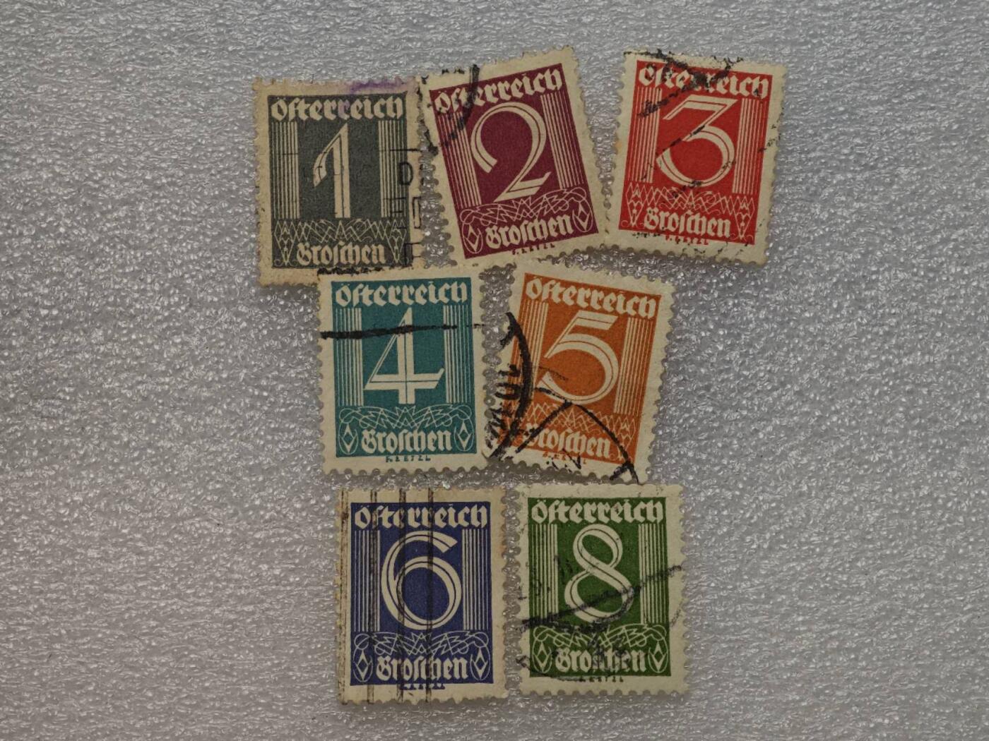  【淘币小摊】限时拍第八百九十一拍  外国老邮票 印花税票 火花纸品场    每周一统一发货 奥地利1925年数字邮票7枚