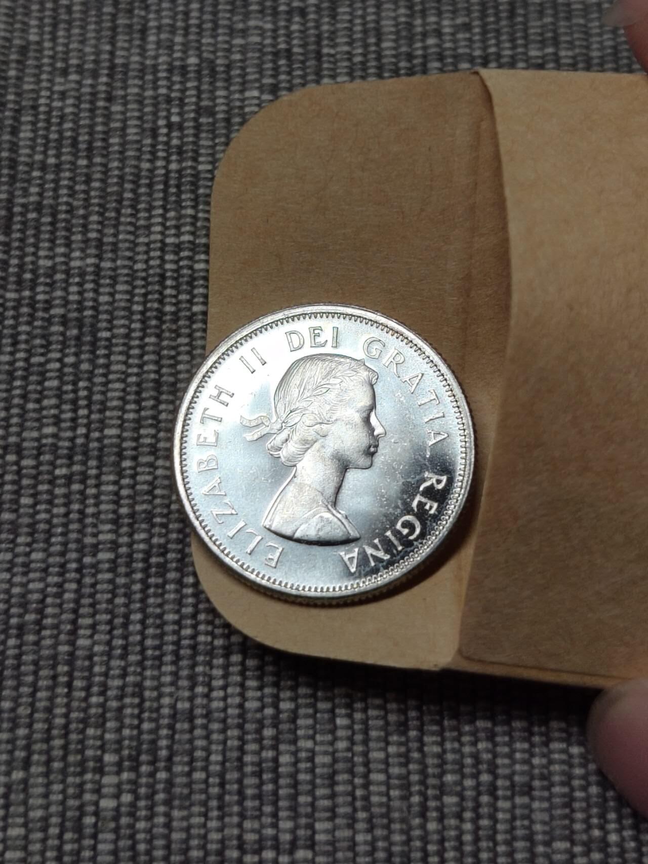 卷拆1963年加拿大伊丽莎白二世驯鹿25分银币