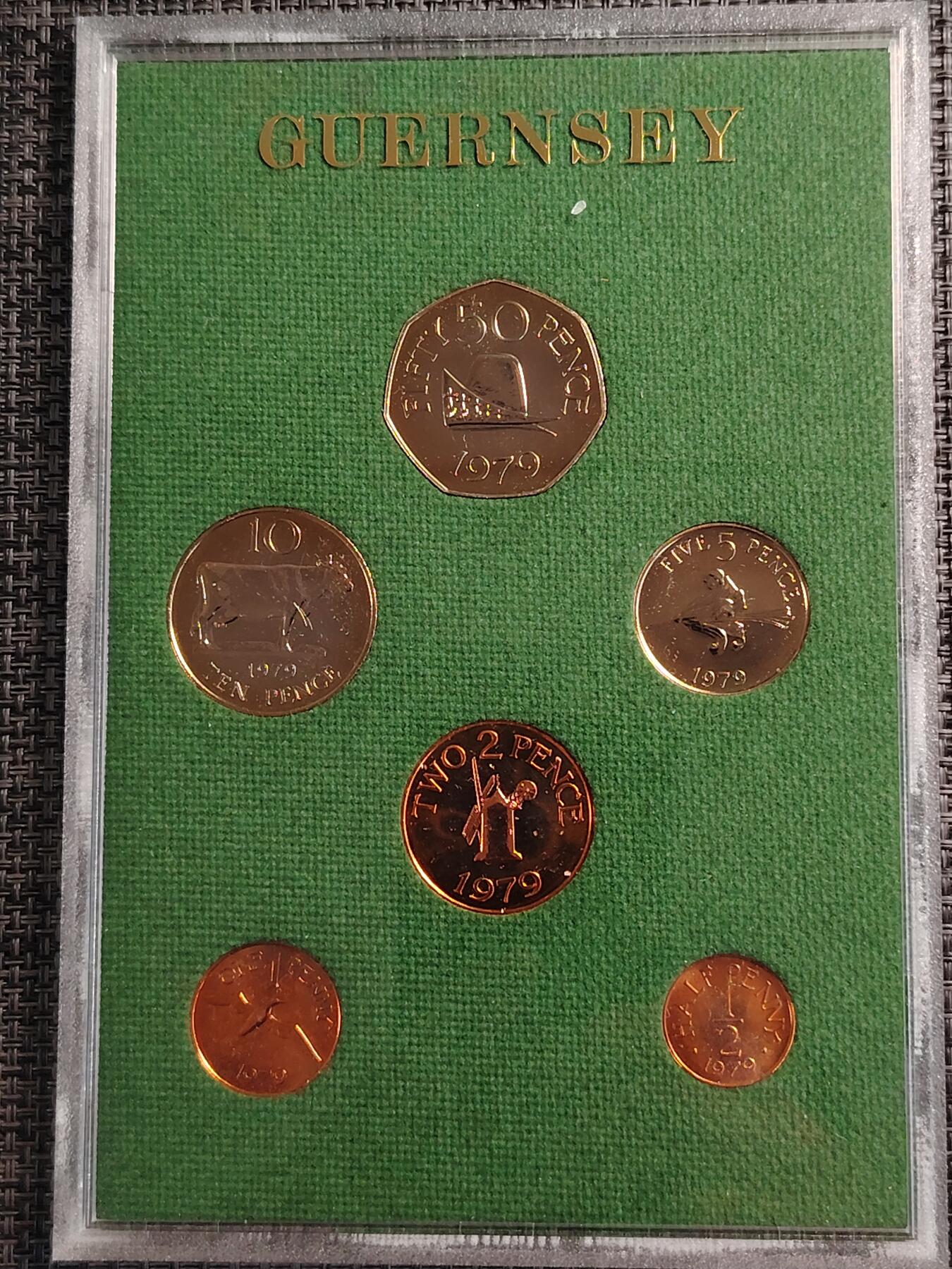 布加迪🐬～世界钱币(上海)🌾第 286 期 /  各国套币和散币