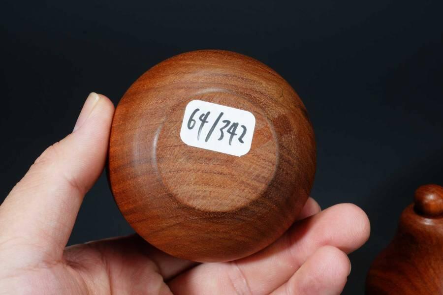 上海都达杂项专场七十二【全场包邮】 缅甸黄花梨葫芦摆件（葫芦头可拆卸）64-342