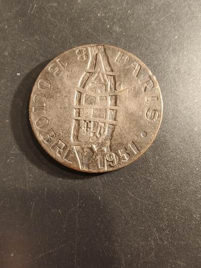 老王徽章第191期 - 1951年法国第12届口腔医学大会镀银大铜章       直径36mm     重量20g