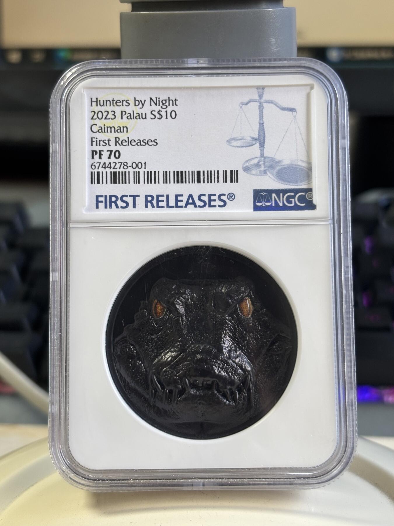 第197期拍卖 帕劳2023年夜间猎人系列凯门鳄曜石黑2盎司纪念银币NGC-PF70首无盒证书，9999银，发行量888枚