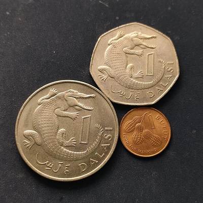 【全场包邮】纯粹捡漏拍518场 - 冈比亚1971/1987年不同版1达拉西2枚+1974年1布图FAO纪念币3枚一组