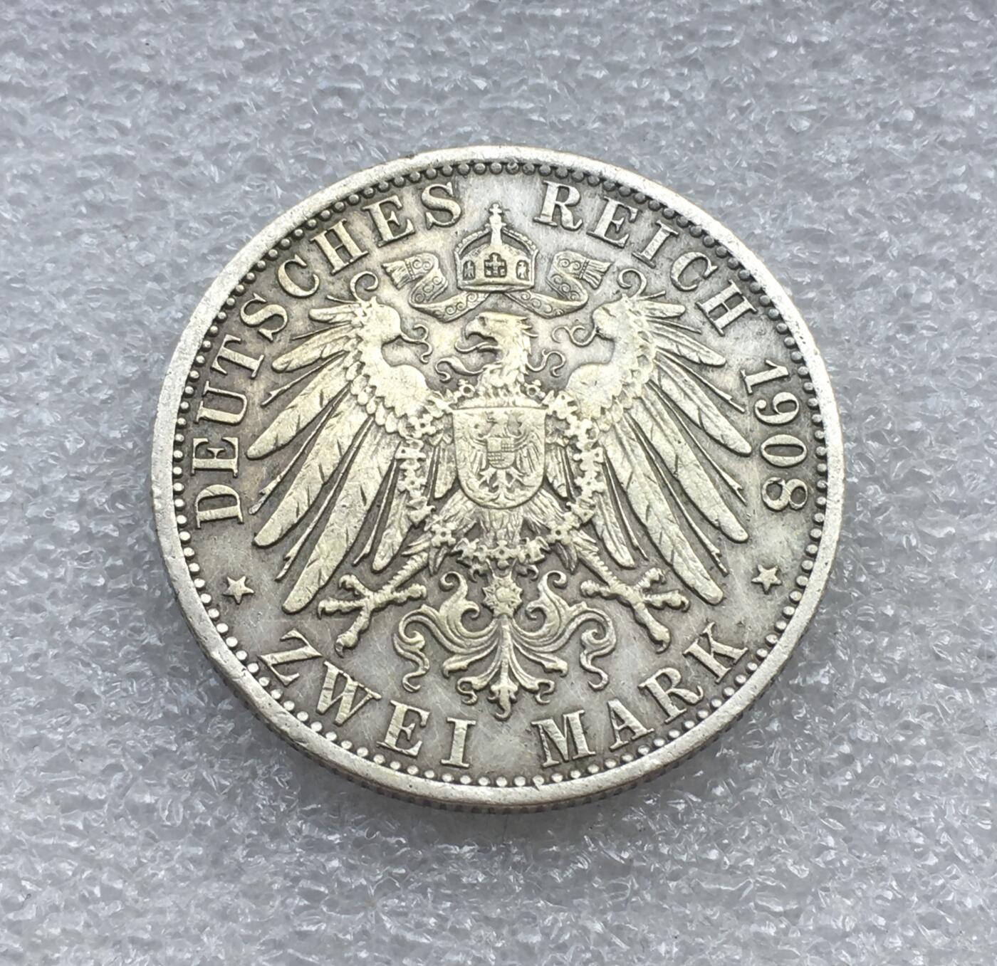 世界钱币专场拍卖 每周二开拍