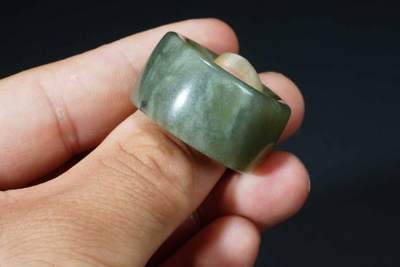 上海都达杂项专场103【全场包邮】  天然和田玉扳指 附鉴定证书67-99