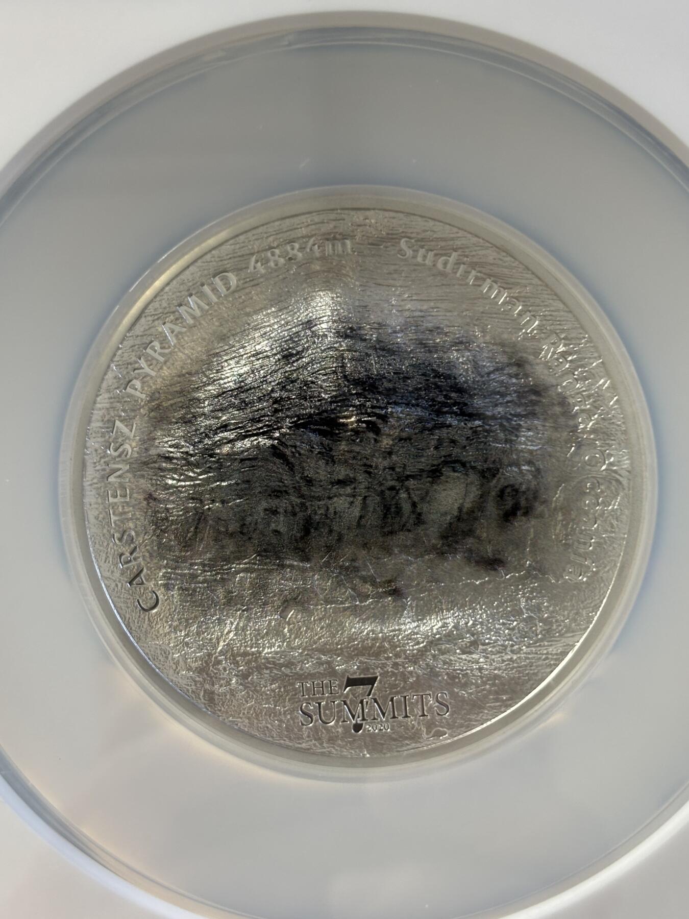 第197期拍卖 库克2020年七大峰系列查亚峰5盎司银币NGC-MS70，999银，发行777枚