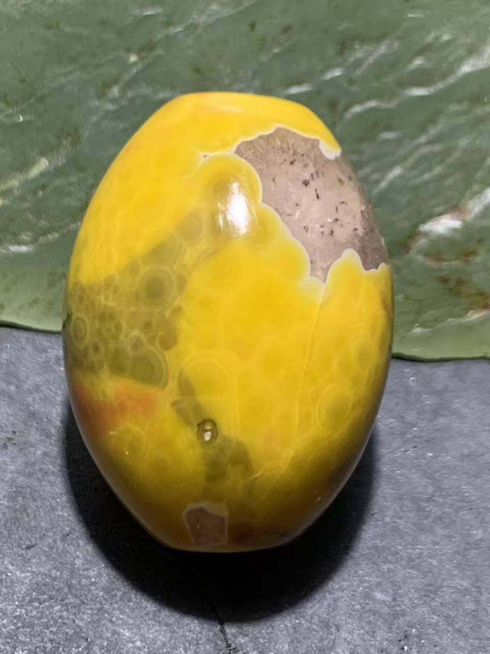 冰飘鱼籽纹战国红玛瑙桶珠一颗！