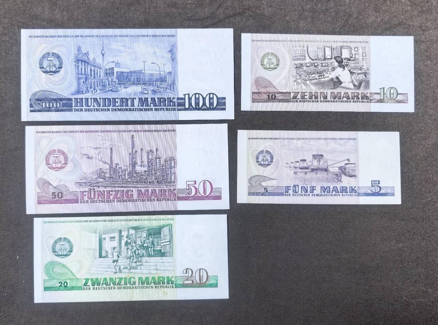 北京马甸外国币专卖第150期，外国纸币专场，陆续上拍，欢迎关注 东德5张/套全新