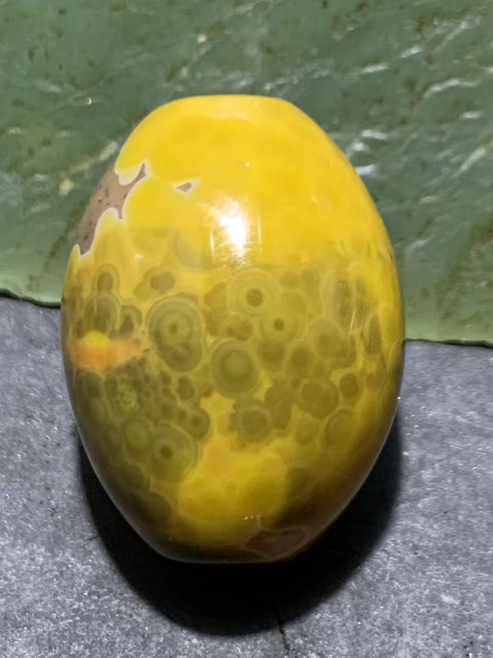 冰飘鱼籽纹战国红玛瑙桶珠一颗！