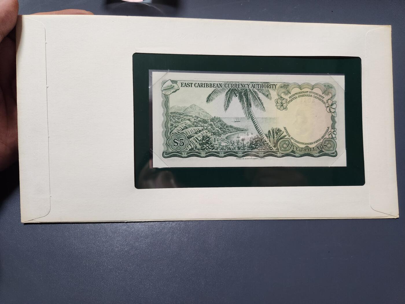 4月6号晚上8点 中外纸币自动截拍第52场 东加勒比5元 1965年 UNC新品