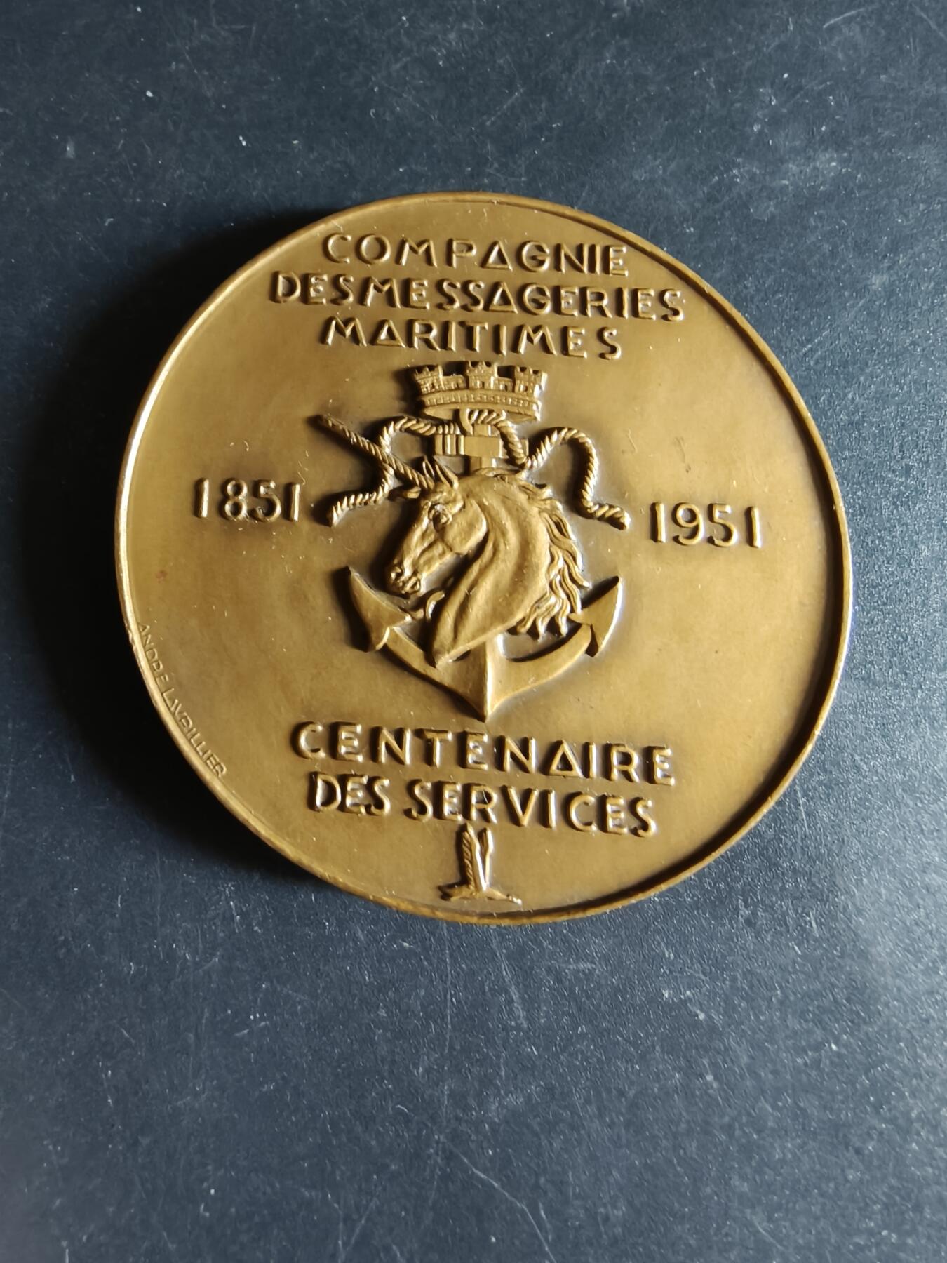 老王徽章第191期 法国1951年邮政海运公司成立百年大铜章      直径58mm     重量111.7g