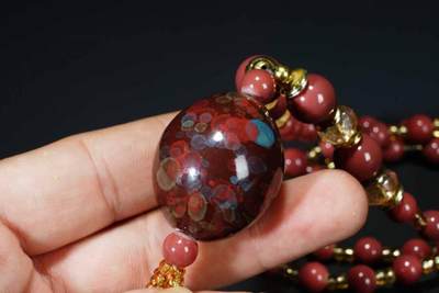 上海都达杂项专场103【全场包邮】  红色毛衣链66-262