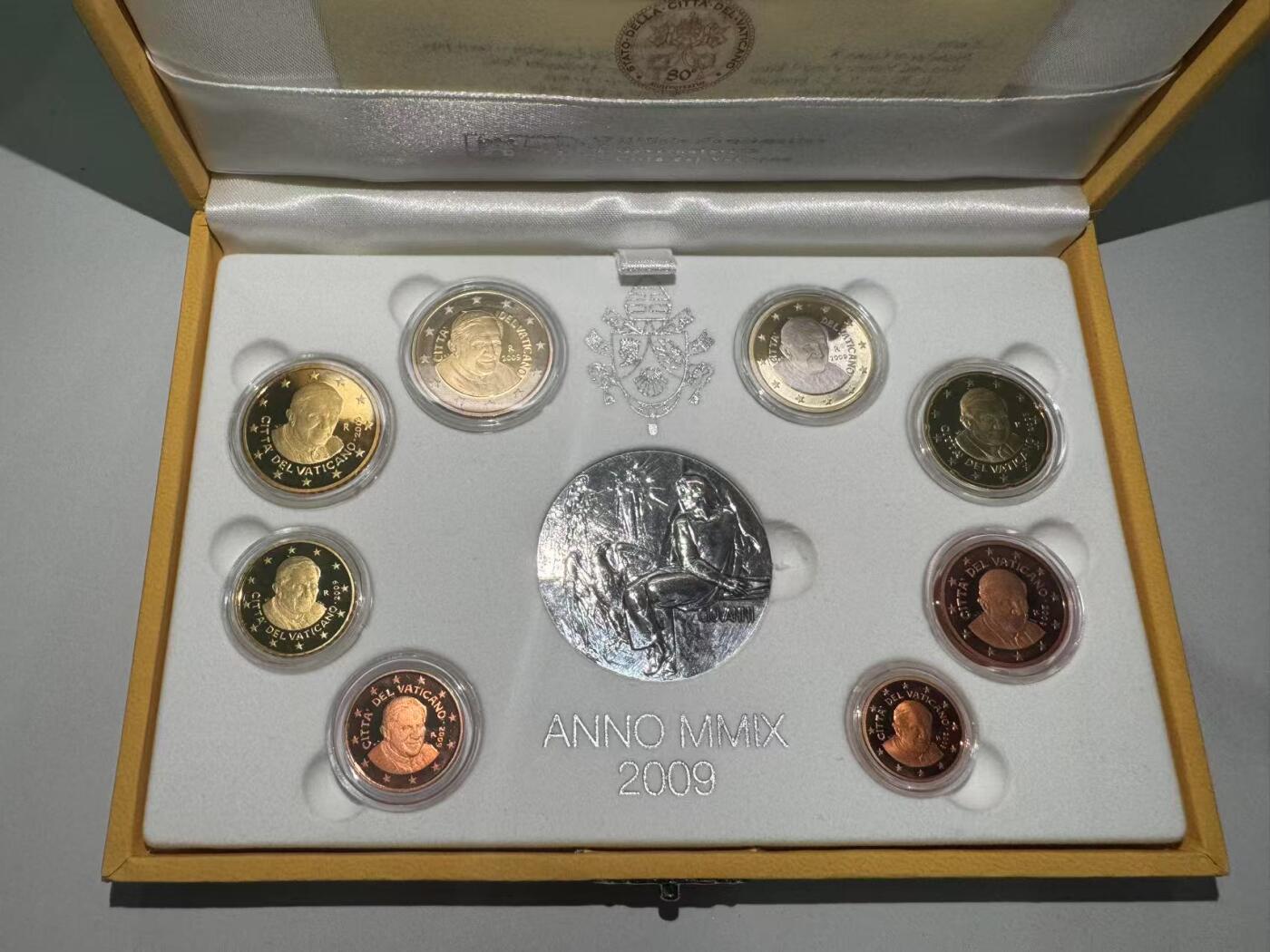 《外钞收藏家》第六百二十四期（精品场）（长期征集拍品、欢迎藏友们联系合作）