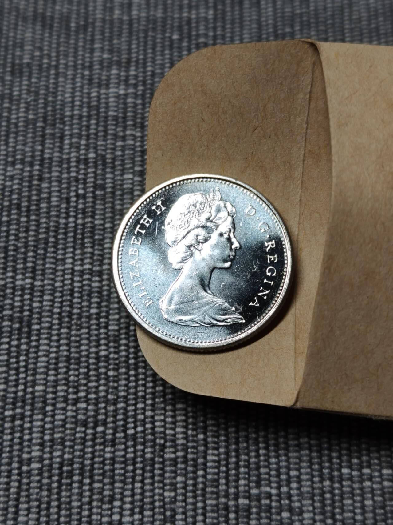 卷拆1965年加拿大伊丽莎白二世驯鹿25分银币