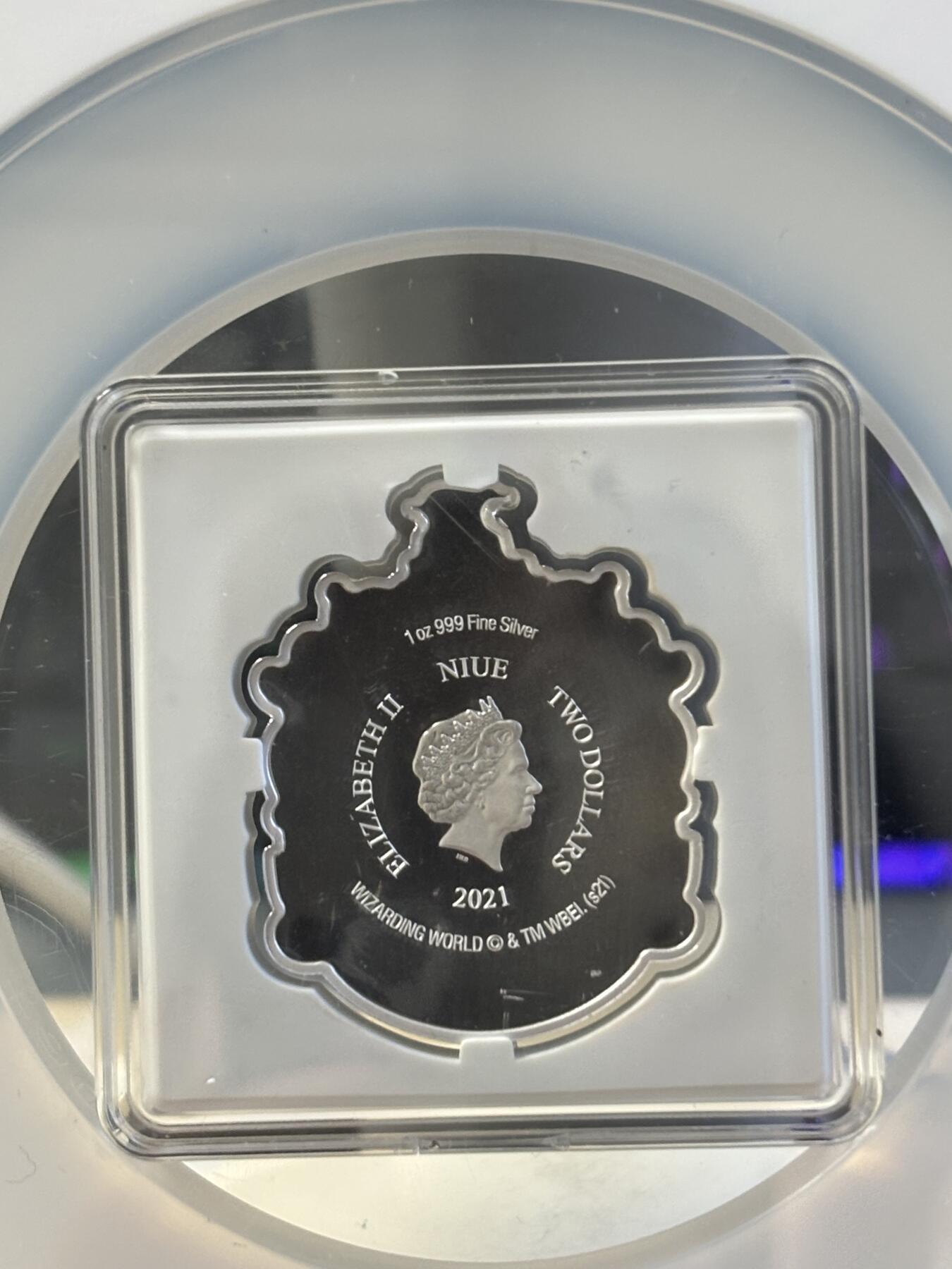 第197期拍卖 纽埃2021年哈利波特赫奇帕奇徽章纪念银币NGC-PF70首期无盒无证书，999银，发行5000枚