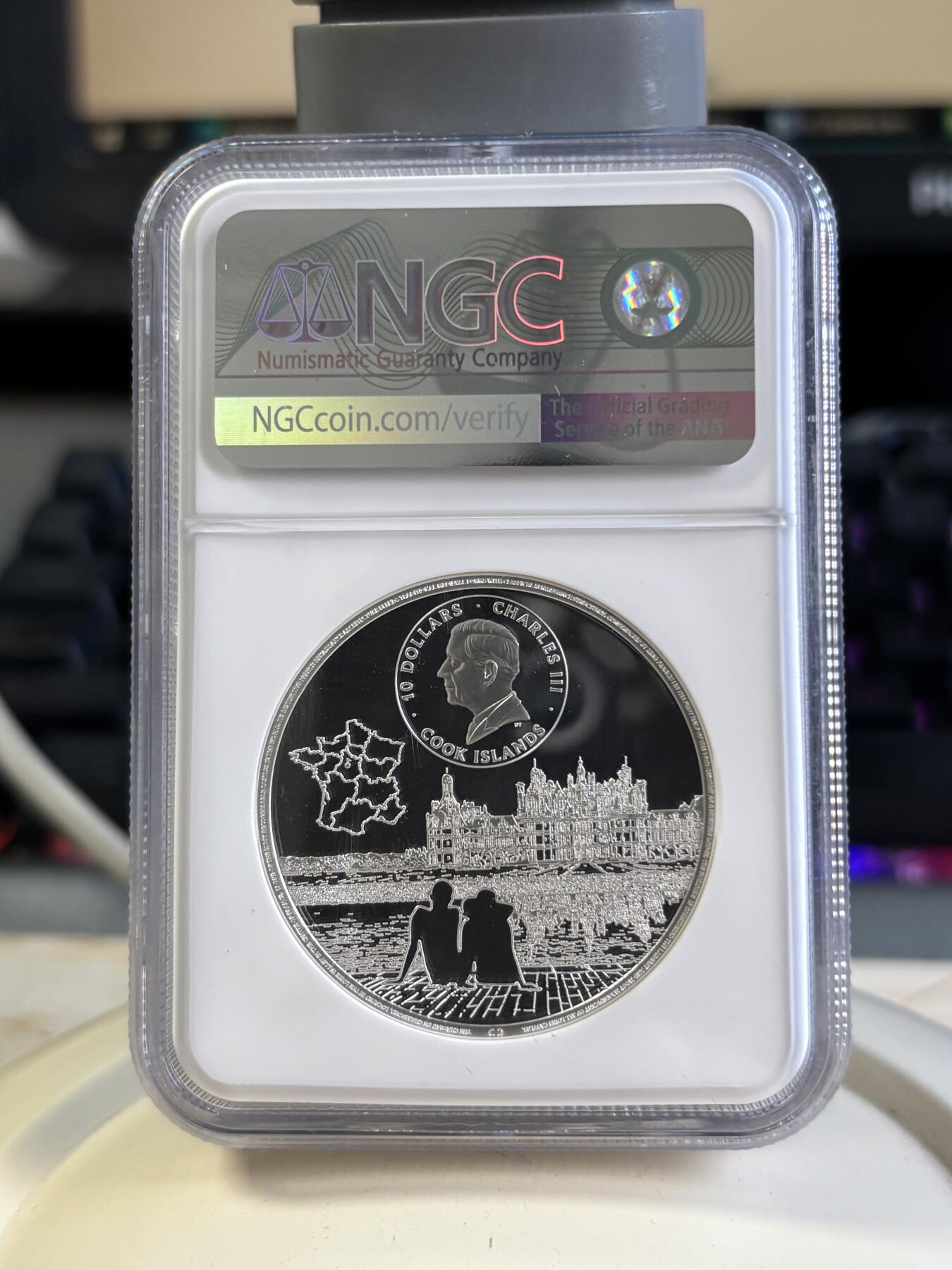 第197期拍卖 库克2024年法国香宾城堡2盎司高浮雕彩银币NGC-PF70首期无盒无证书，9999银，发行1000枚