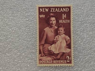  【淘币小摊】限时拍第八百九十一拍  外国老邮票 印花税票 火花纸品场    每周一统一发货 - 新西兰1951年女王母子邮票全新未使用