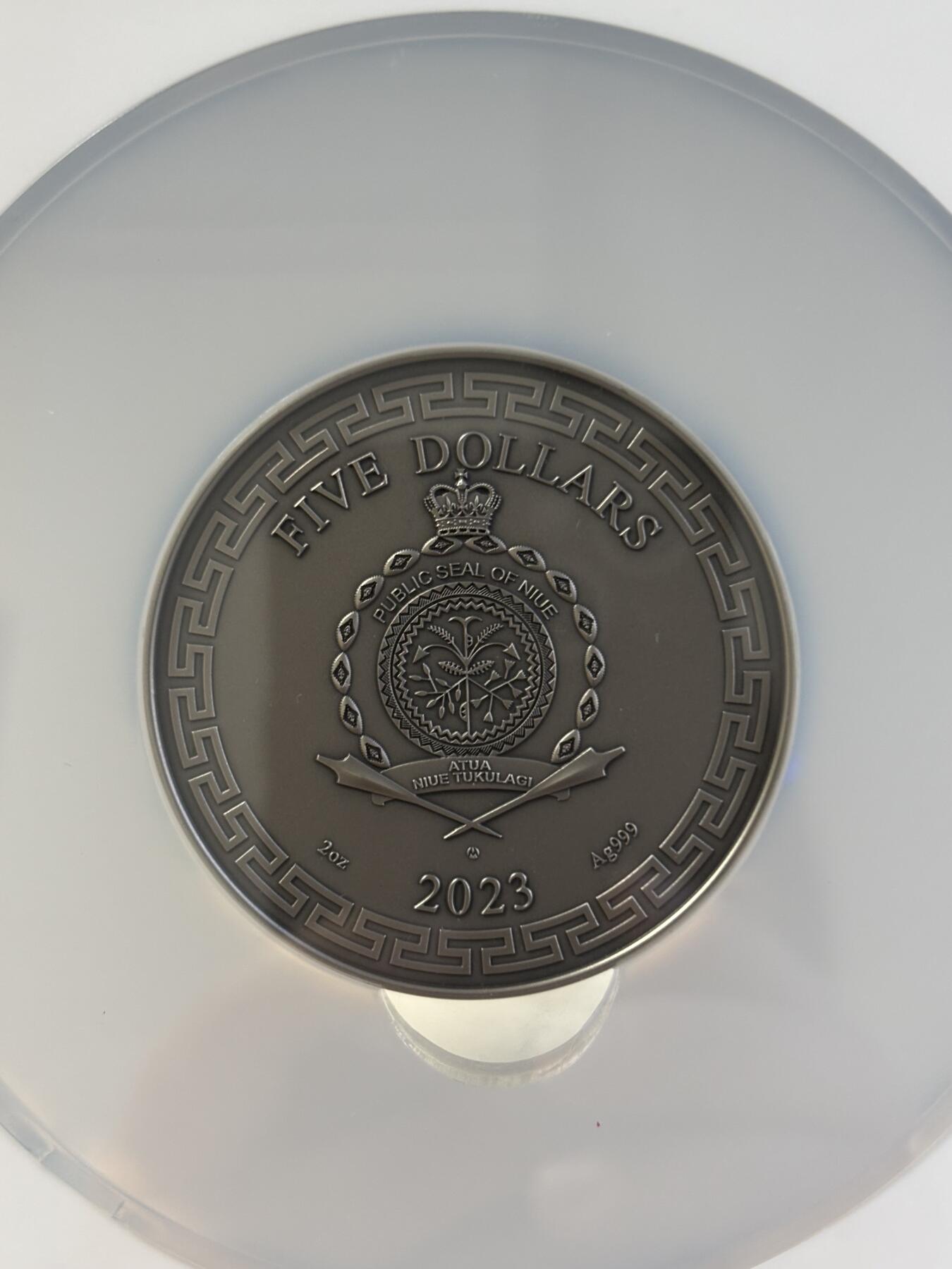 第197期拍卖 纽埃2023年中国龙艺术仿古精制2盎司银币NGC-MS70，999银，发行200枚