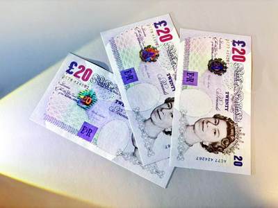 【Blue Auction】世界纸币精拍第805期——18级TOP拍卖/信誉/品质/专业/高效💫 - 【一组3张】英国 E序列20镑 UNC/UNC-（小角压痕）