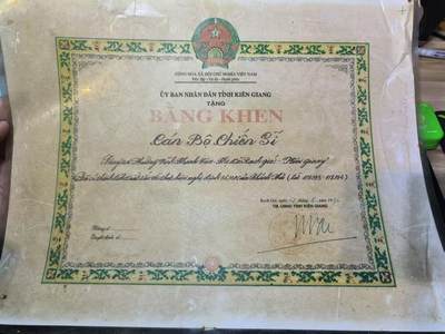 云宸嘉赏-勋臻佳藏四月精品甄选场次（低佣 一元一手） - 越南社会主义共和国坚江省人民委员会--表彰沥架市团组织在越中战争后建设家乡的奖状