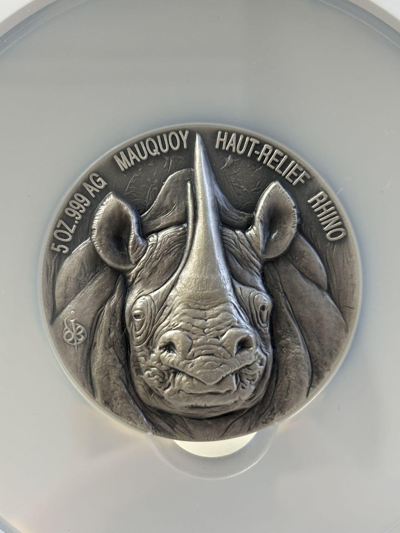 第197期拍卖 科特迪瓦2019年非洲五霸系列犀牛5盎司高浮雕银币NGC-MS70无原盒证书，999银