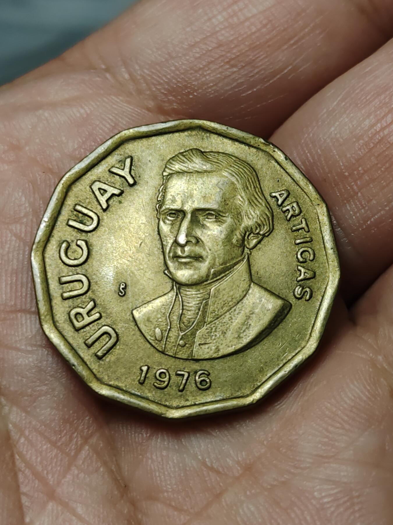 2026年第四十场(总第二百零九场）外国好品散币场(免佣金) 乌拉圭🇺🇾1976年1新比索