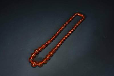 上海都达杂项专场七十二【全场包邮】 - 清代 琥珀塔珠项链61-326