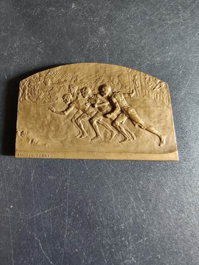 老王徽章第191期 - 法国田径运动方形大铜章     尺寸50×32mm     重量35.7g