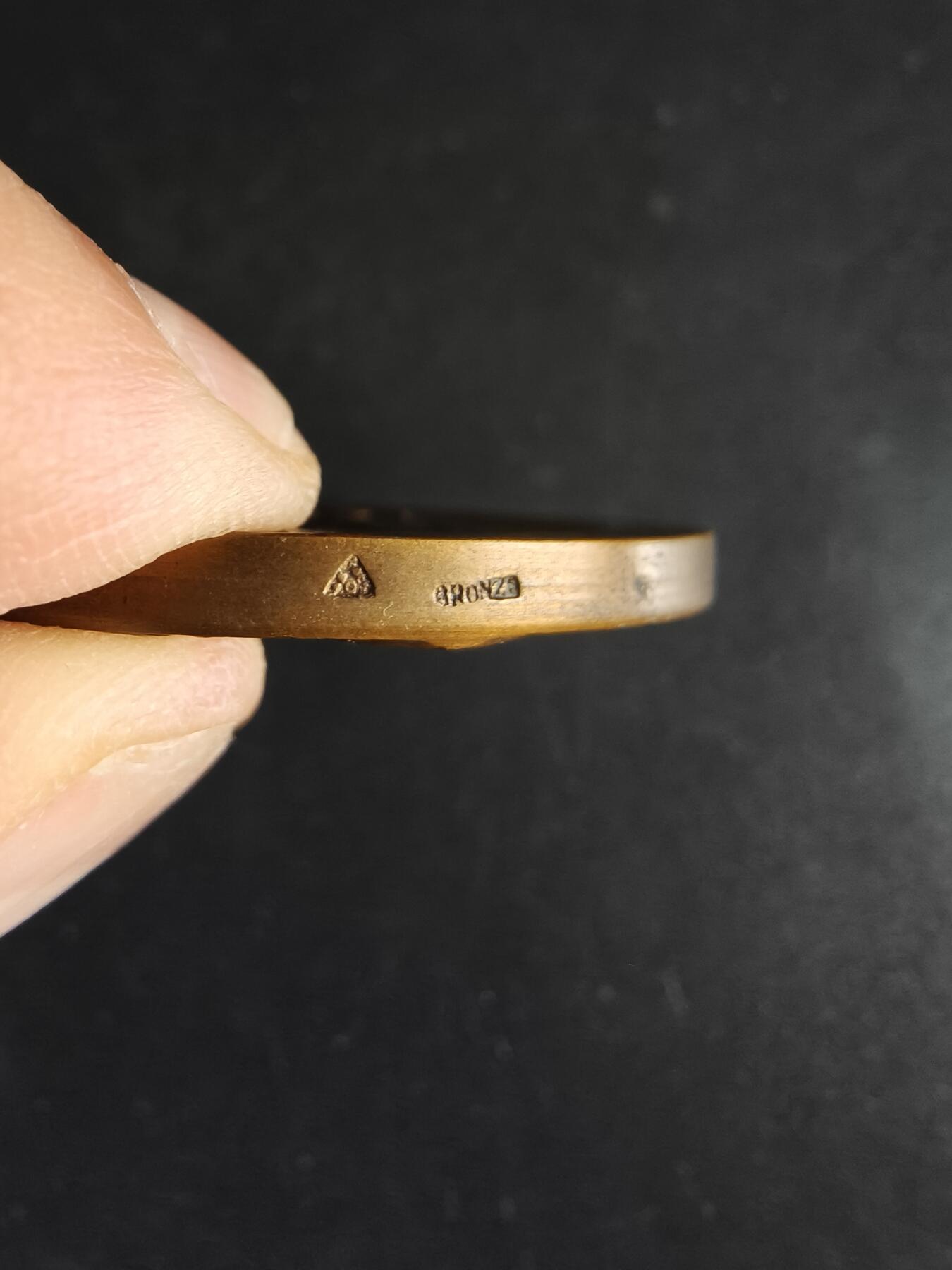 老王徽章第191期 法国1931年殖民地博览会大铜章     直径50mm     重量52.7g