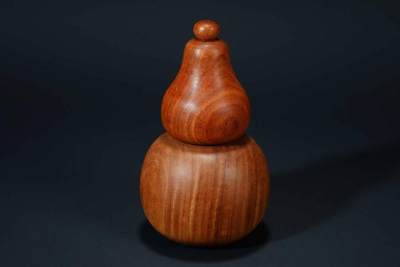 上海都达杂项专场七十二【全场包邮】 - 缅甸黄花梨葫芦摆件（葫芦头可拆卸）64-342