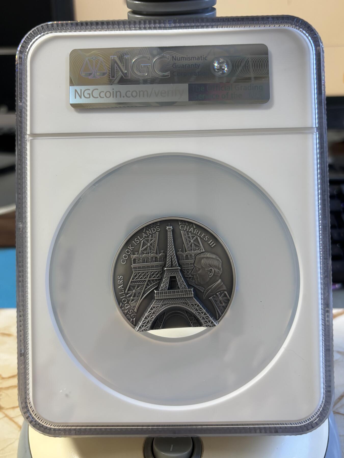 第197期拍卖 库克2024年埃菲尔铁塔5盎司纪念银币NGC-MS70首无盒无证书，999银，发行889枚