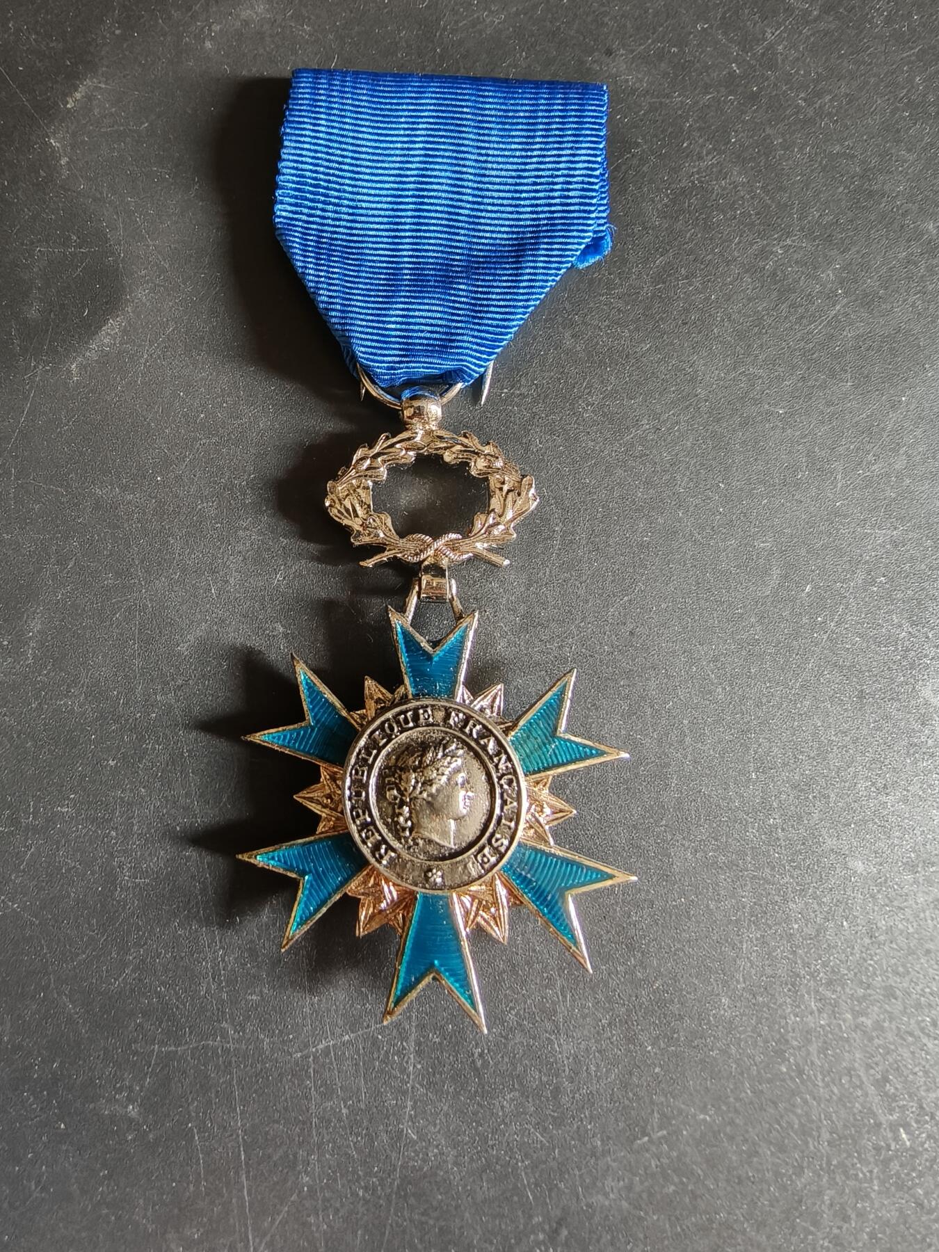 老王徽章第191期