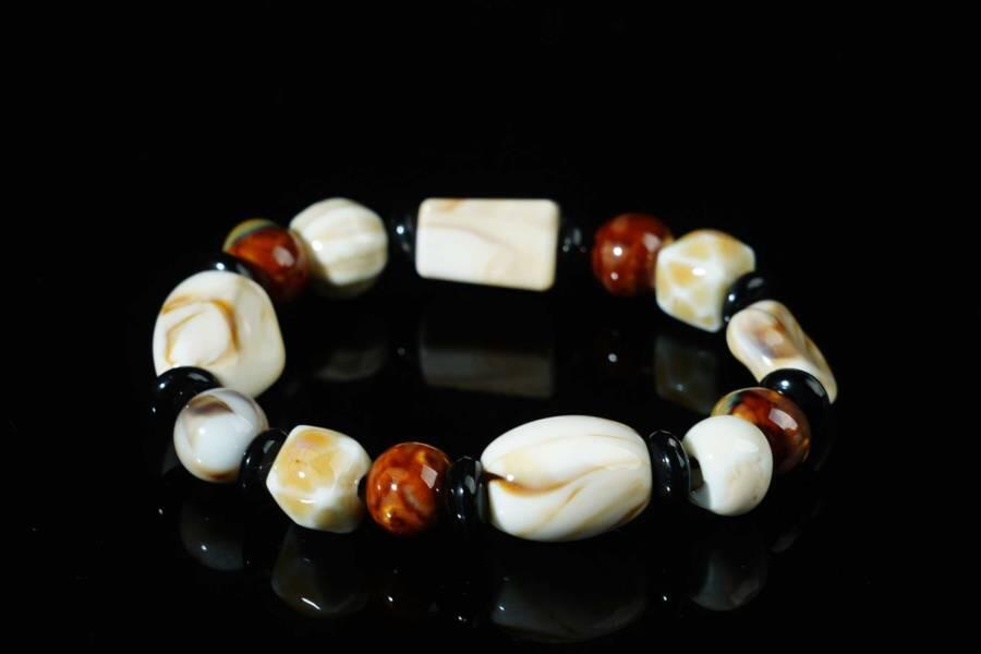 上海都达杂项专场七十二【全场包邮】 陶瓷随形手串61-388