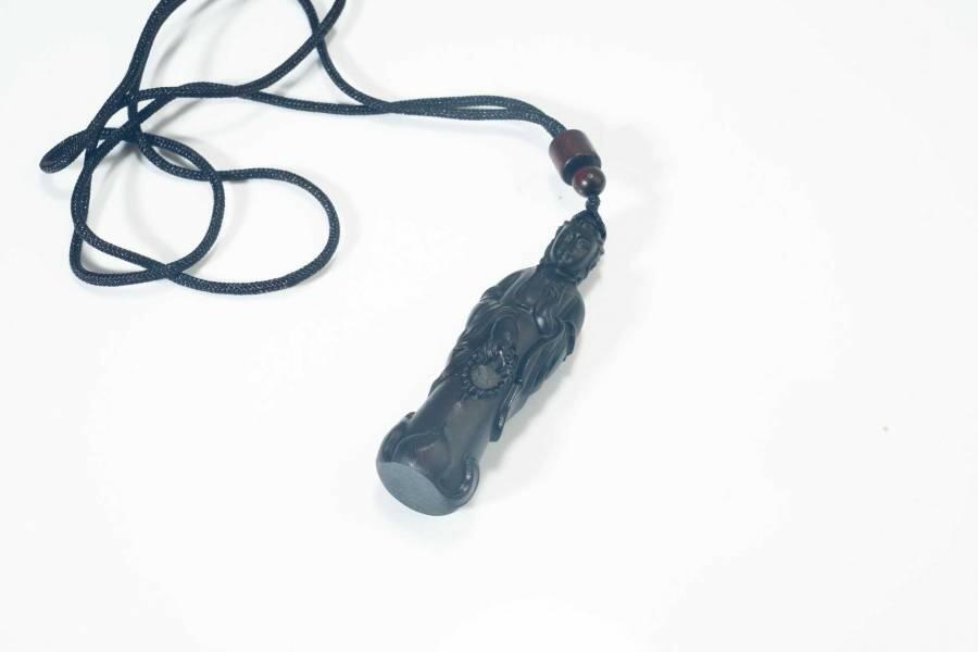 上海都达杂项专场七十二【全场包邮】 天然达拉干沉香精雕《南海观音》挂件61-64