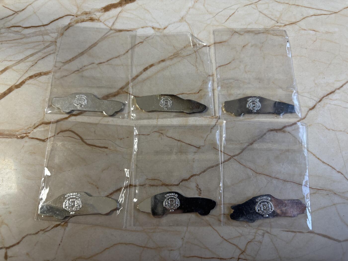 第196期拍卖 获奖币索马里2010年世界名车异形彩色纪念币6枚，世界上最美的25种硬币之一