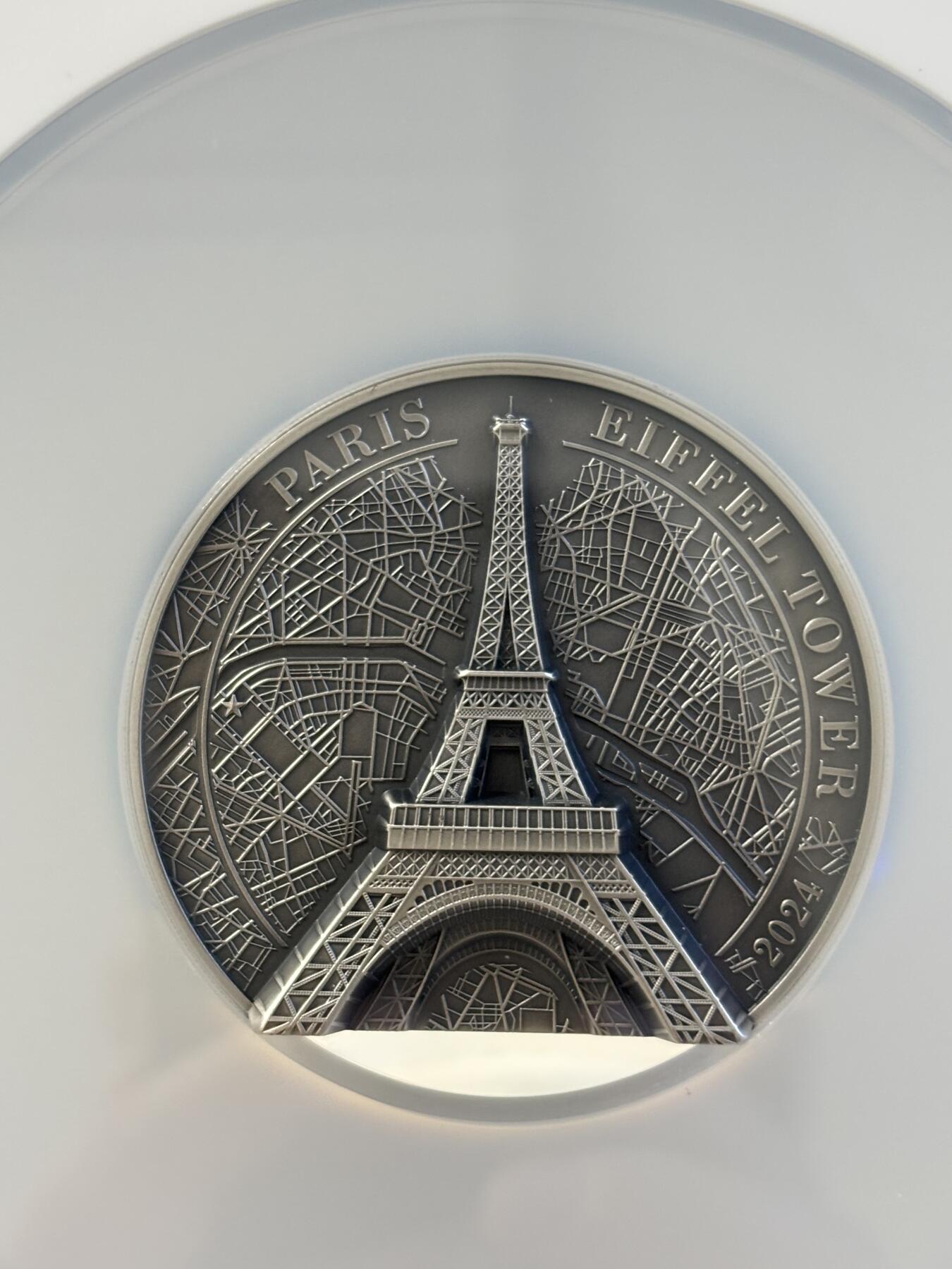 第197期拍卖 库克2024年埃菲尔铁塔5盎司纪念银币NGC-MS70首无盒无证书，999银，发行889枚