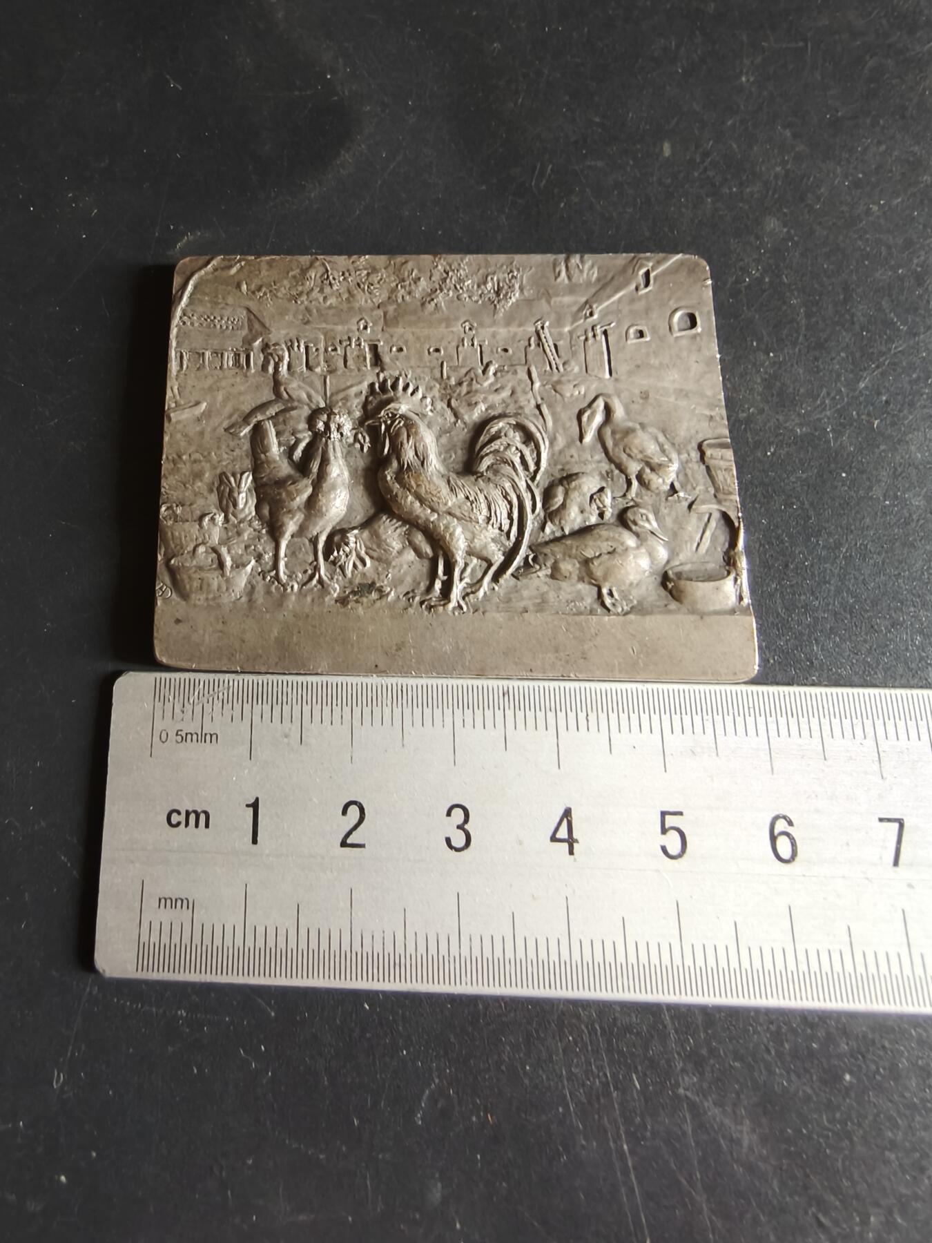 老王徽章第191期 法国波尔多农业协会方形镀银大铜章      尺寸60×45mm    重量72.4g