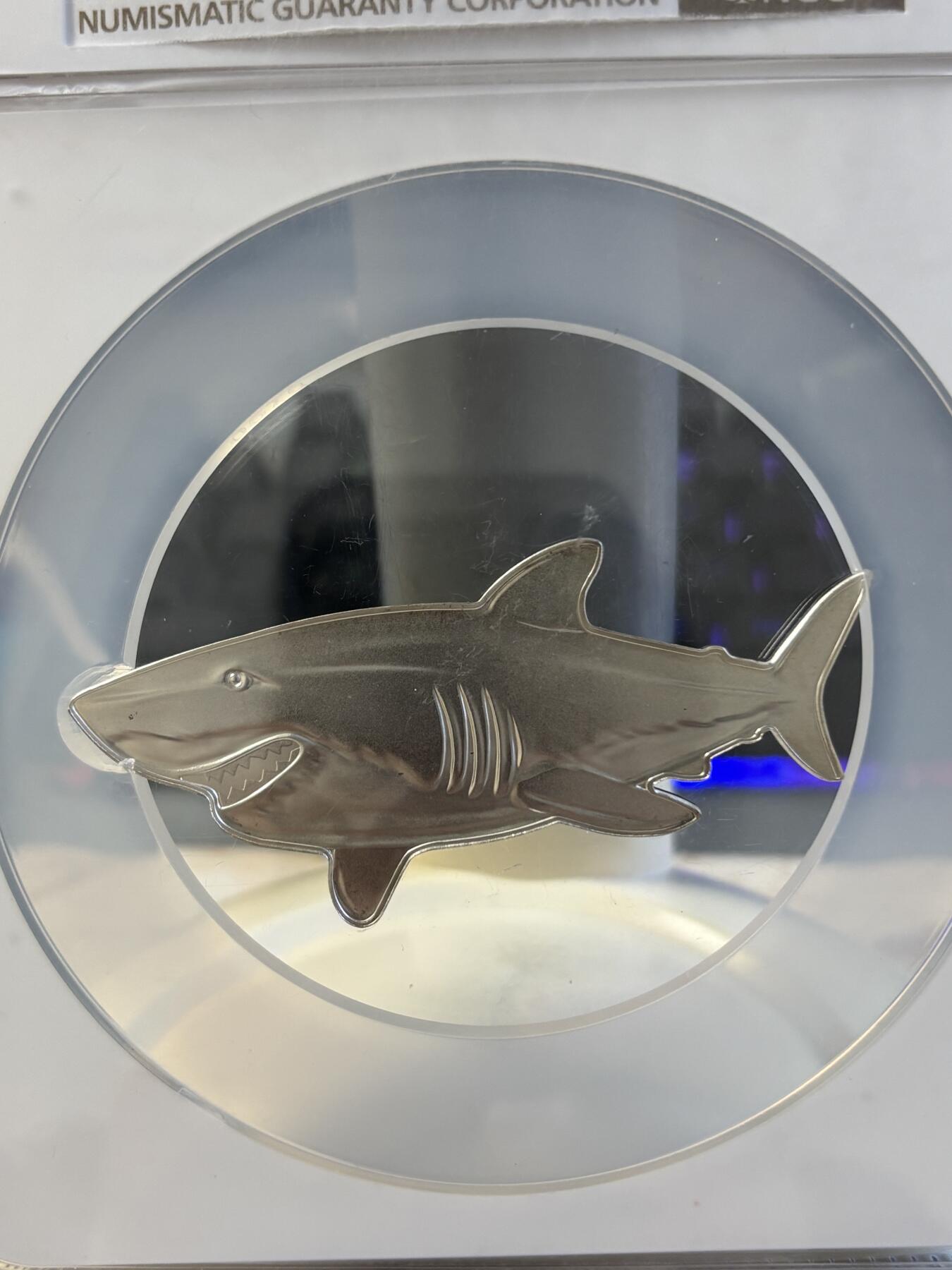第197期拍卖 所罗门2019年深海猎人系列大白鲨异形银币NGC-PF69，999银，发行2500枚