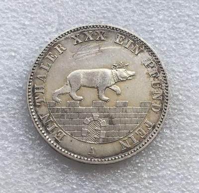 世界钱币专场拍卖 每周二开拍 - 1861年德国安哈特贝恩堡小熊爬墙1泰勒银币 正面有划