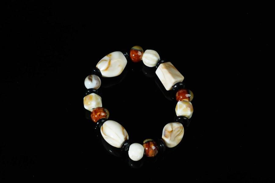 上海都达杂项专场七十二【全场包邮】 陶瓷随形手串61-388