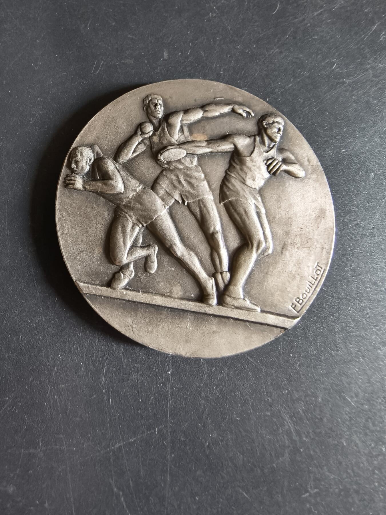 老王徽章第191期 法国田径运动主题镀银大铜章     直径50mm     重量63.3g