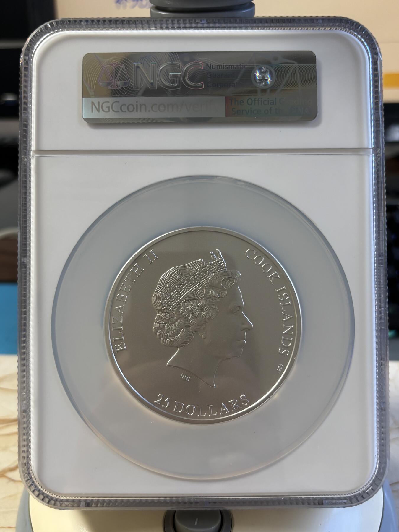 第197期拍卖 库克2020年七大峰系列查亚峰5盎司银币NGC-MS70，999银，发行777枚