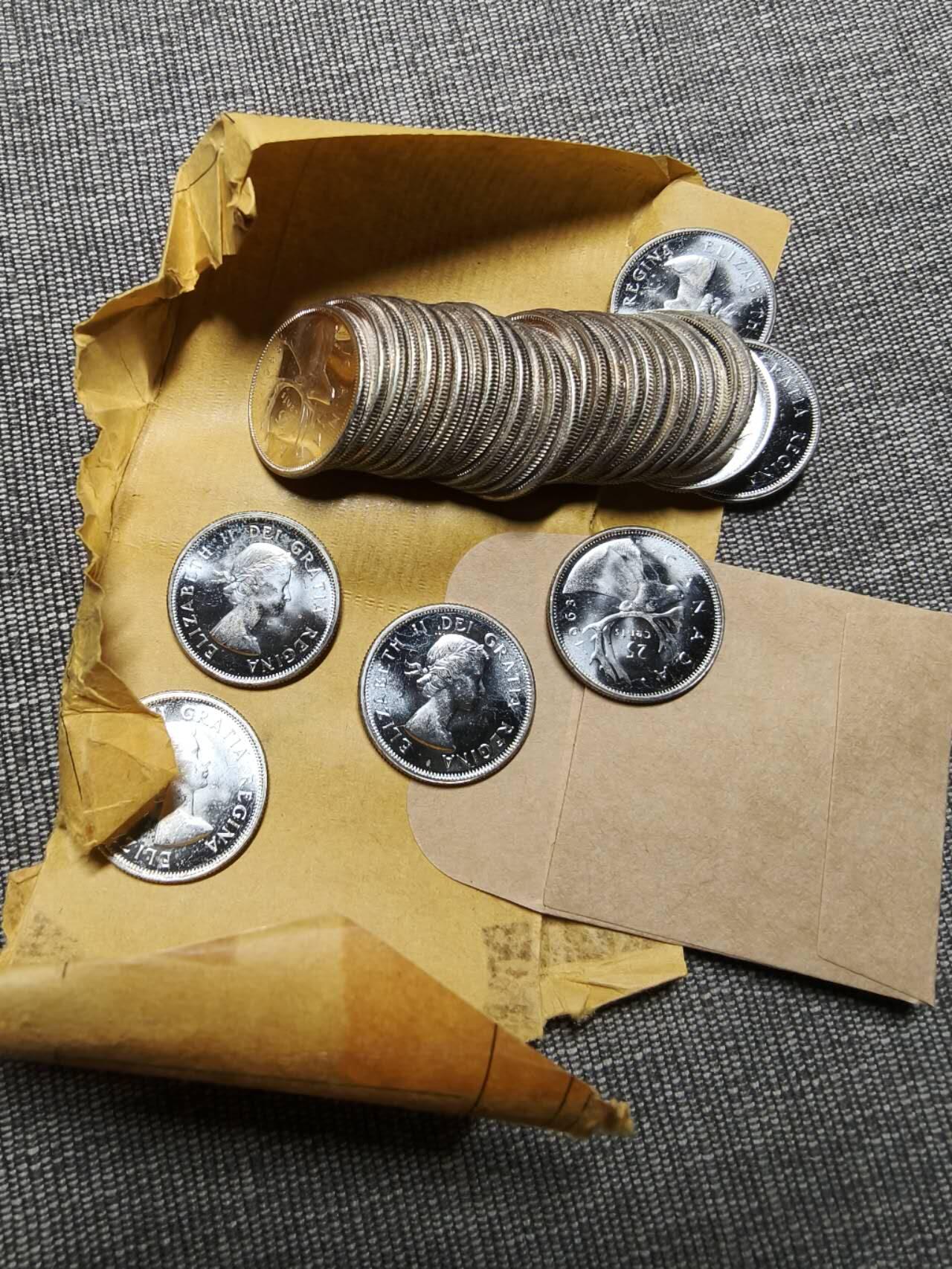 卷拆1963年加拿大伊丽莎白二世驯鹿25分银币